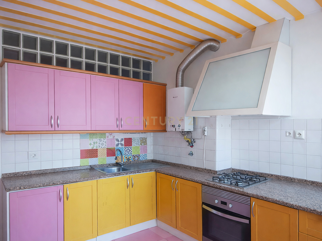 Apartamento T2 +1 Duplex em Alvalade, Lisboa - Oportunidade Única - Image 30