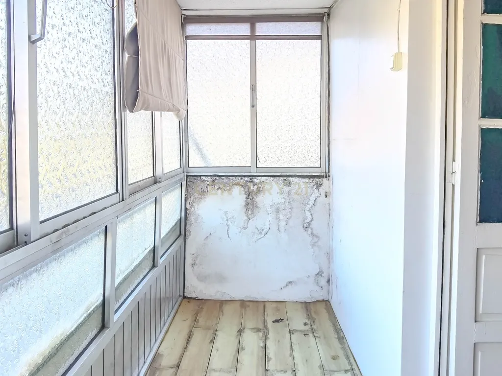 Casa T3 em Gondomar com Vista e Grande Potencial de Recuperação - Image 26
