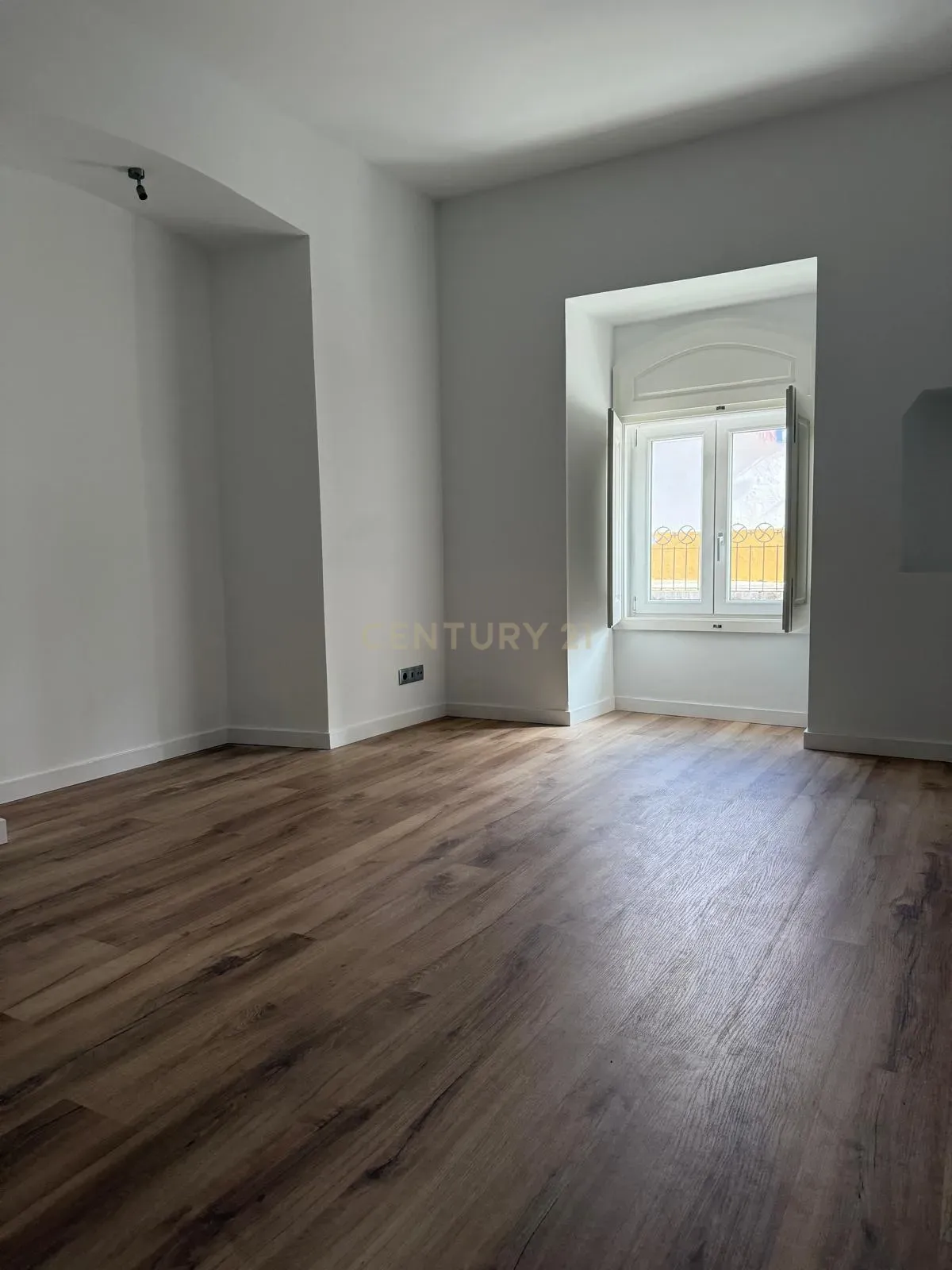 Apartamento na zona histórica de  Portalegre - Image 6