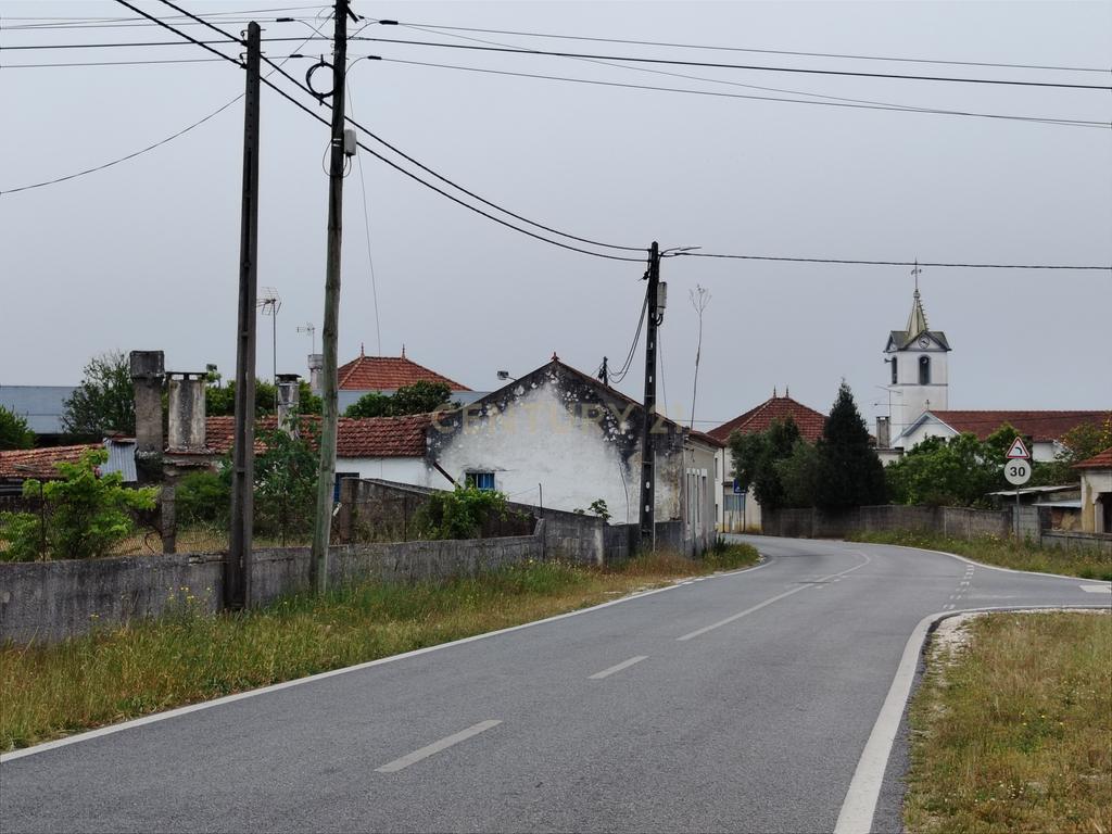 Lote com Viabilidade de Construção — Total 451 m² - Image 6