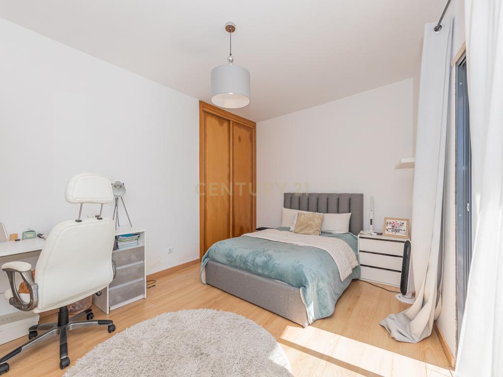 Moradia Moderna T4 em São Domingos de Rana, Cascais - Image 36