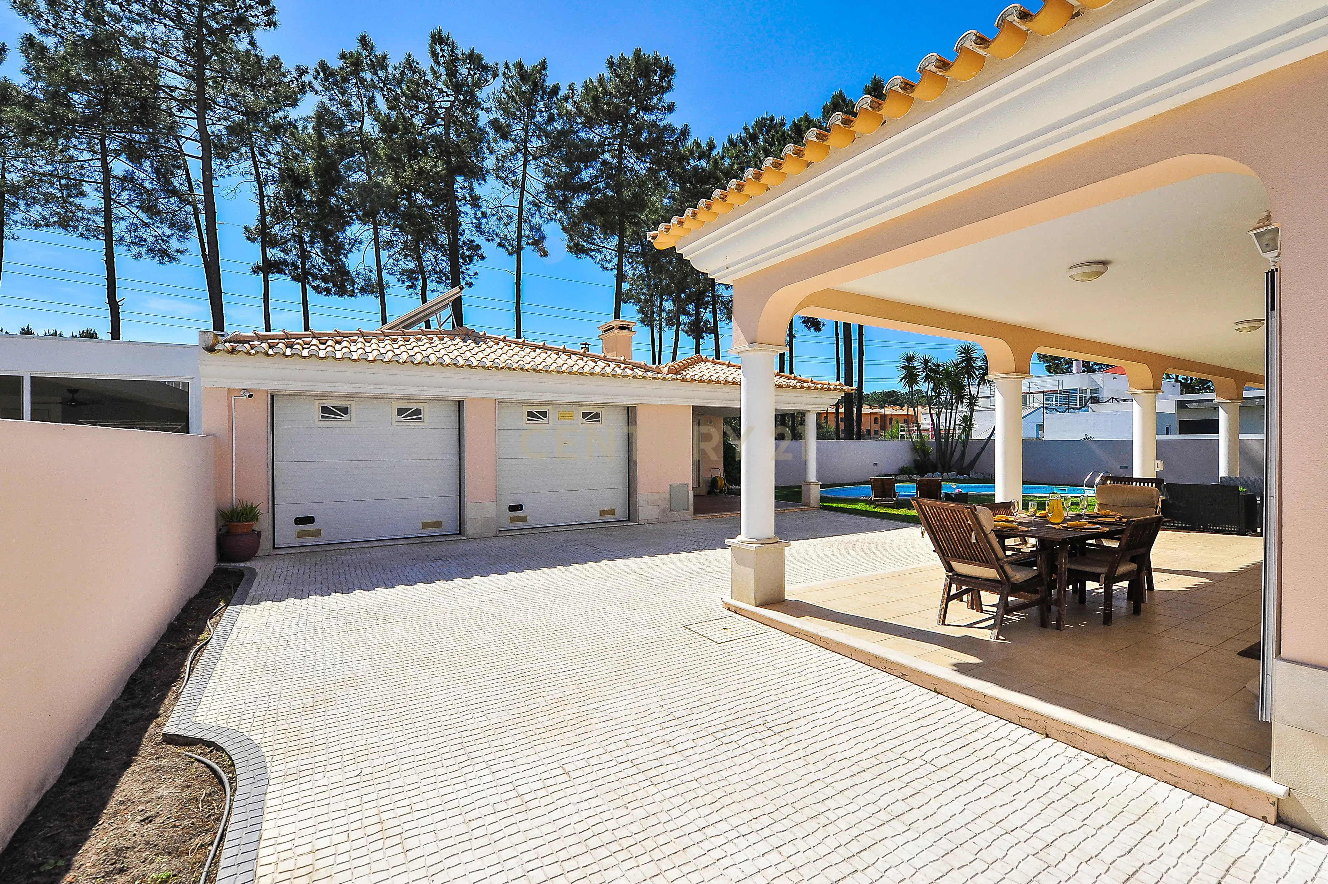 MORADIA T6 - EXELENTE INVESTIMENTO - Image 7