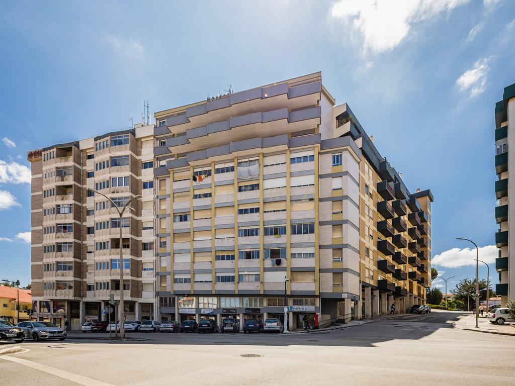 LOJA AVENIDA MARQUÊS DE POMBAL / LEIRIA - Image 1
