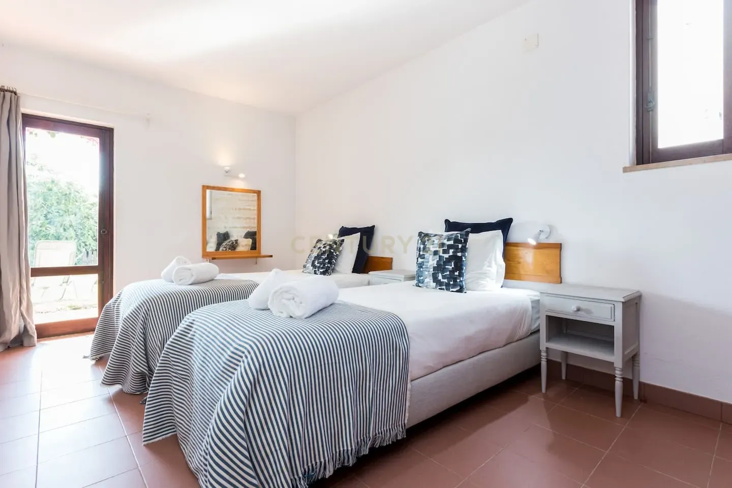 Fotografia 10 de Apartamento T2 na Luz, Lagos com Vista Mar e Jardim