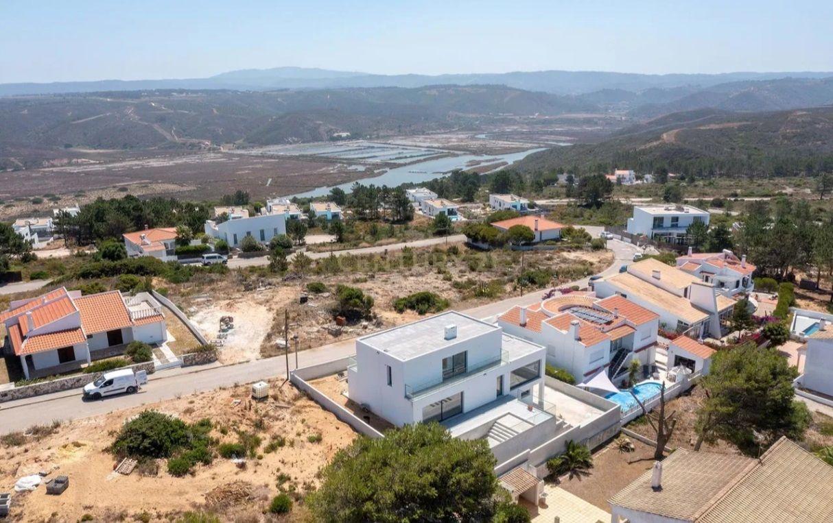 MORADIA NOVA perto da PRAIA, Espartal, Aljezur - Image 4