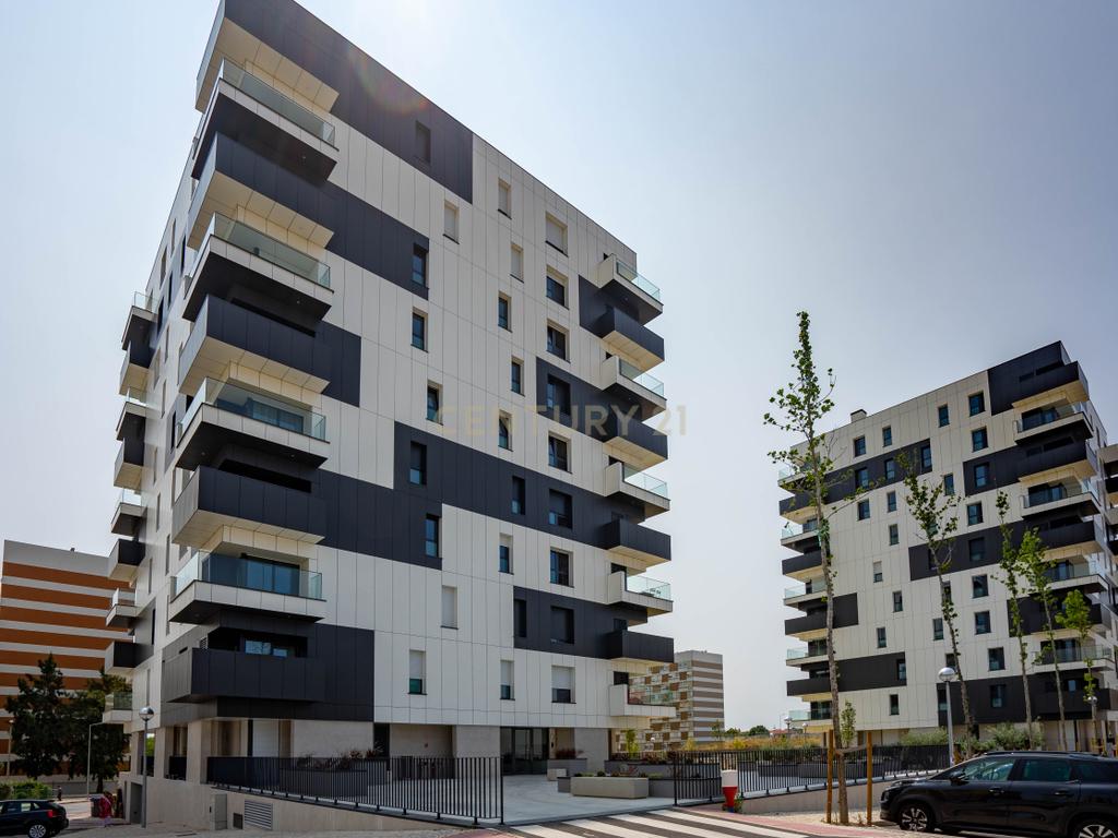 T1, Portela, Loures - Image 2