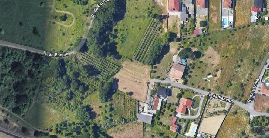 Terreno Norte à venda na rua da escola em Parceiros-Leiria (Charrinhos) - Image 2