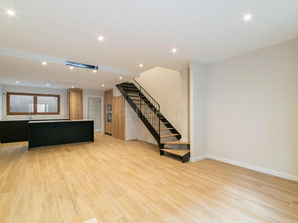  - Image 1