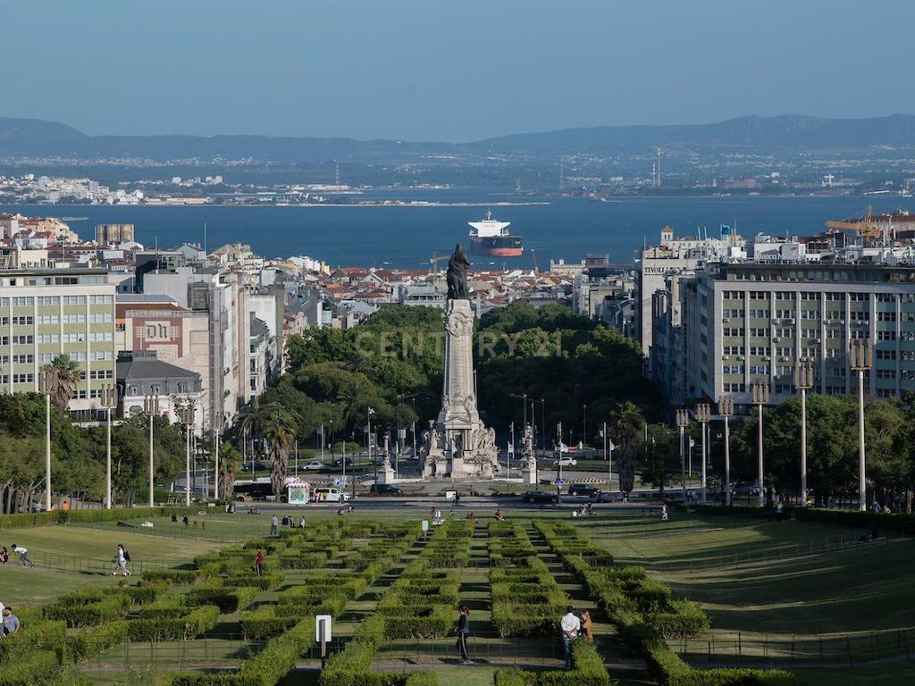 Trespasse Espaço Comercial Restaurante Hamburgueria, no Centro de Lisboa - Image 11