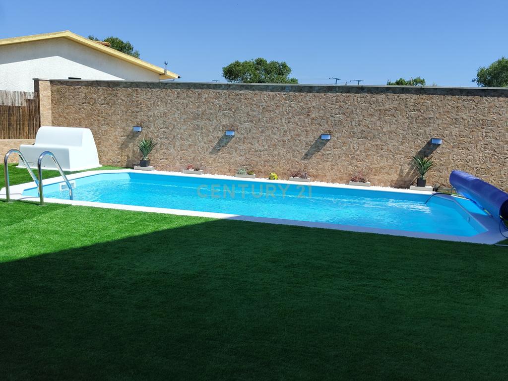 Moradia T4 com piscina em Gaeiras, Marinha Grande. - Image 2