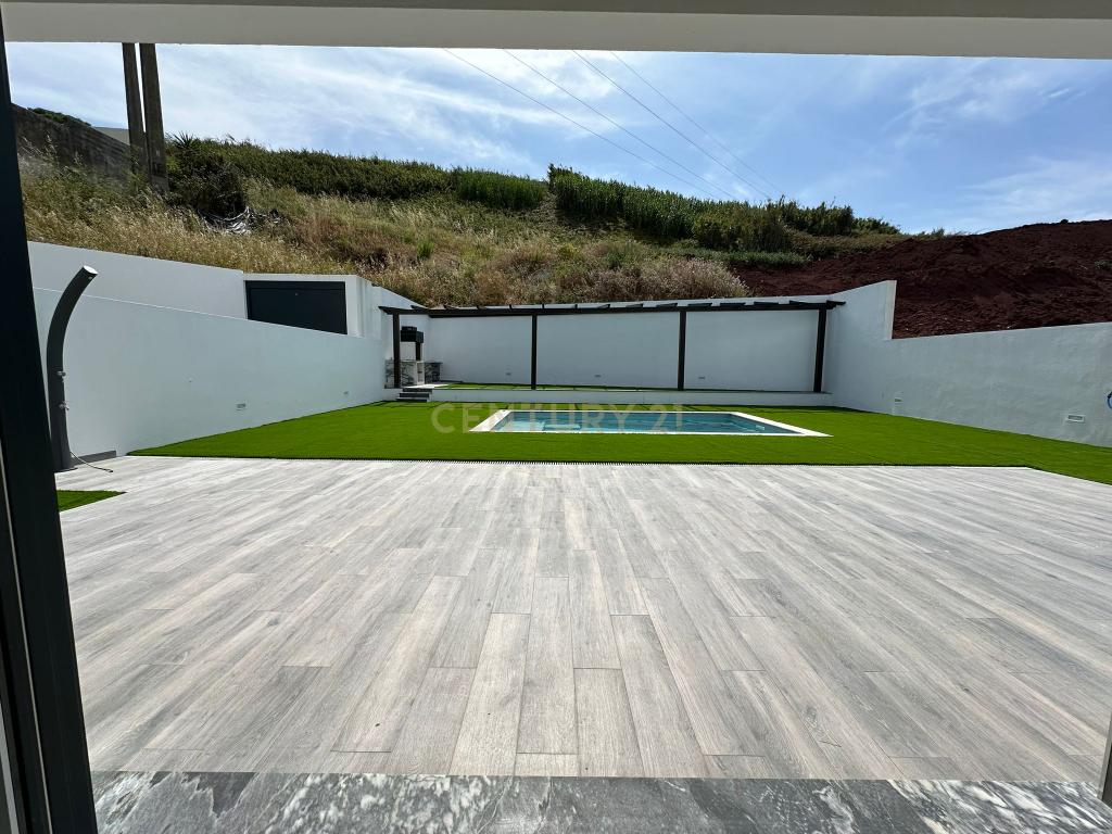 Moradia T5 de luxo com Piscina em Famões - Odivelas - Image 18