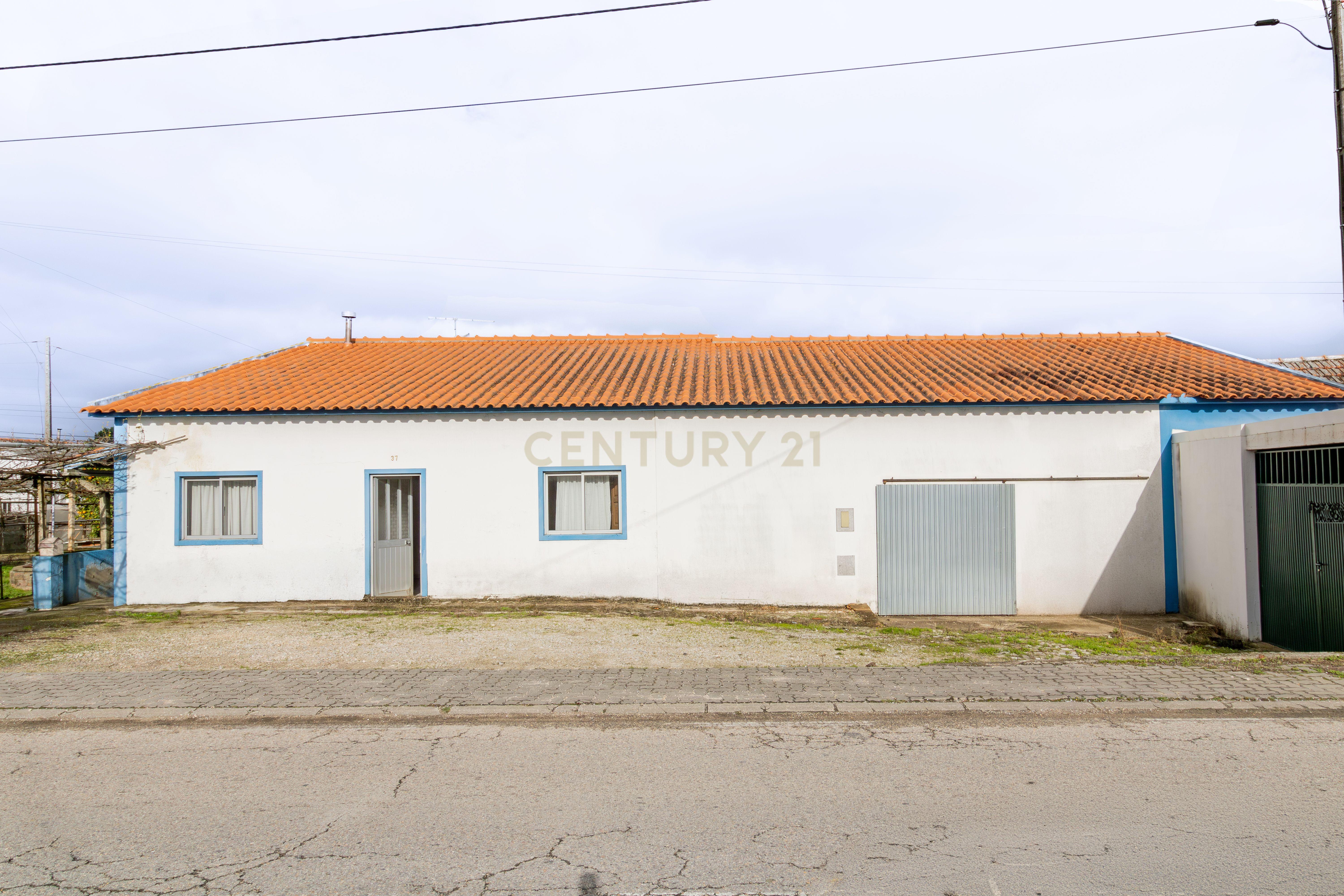Moradia T3 na Maceira, Leiria - Image 2