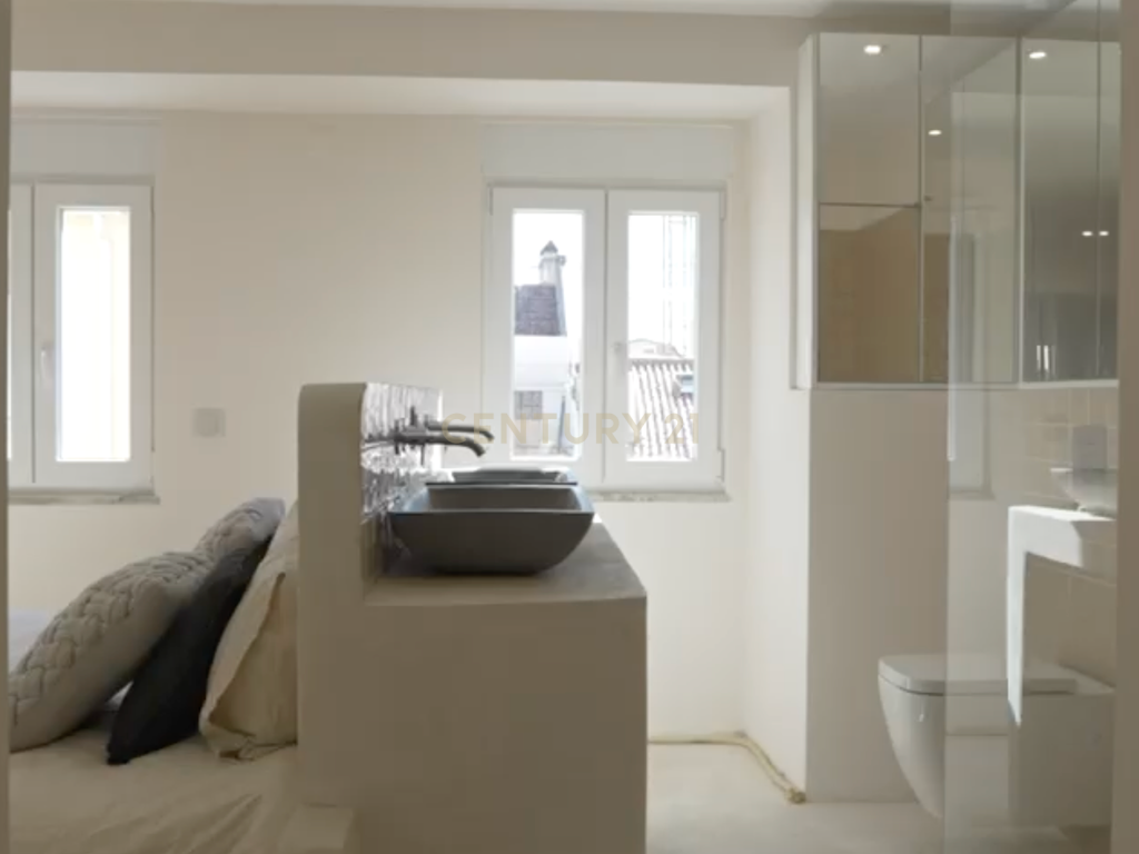 Apartamento T3 Duplex de luxo na Estrela, Lapa em Lisboa - Image 11