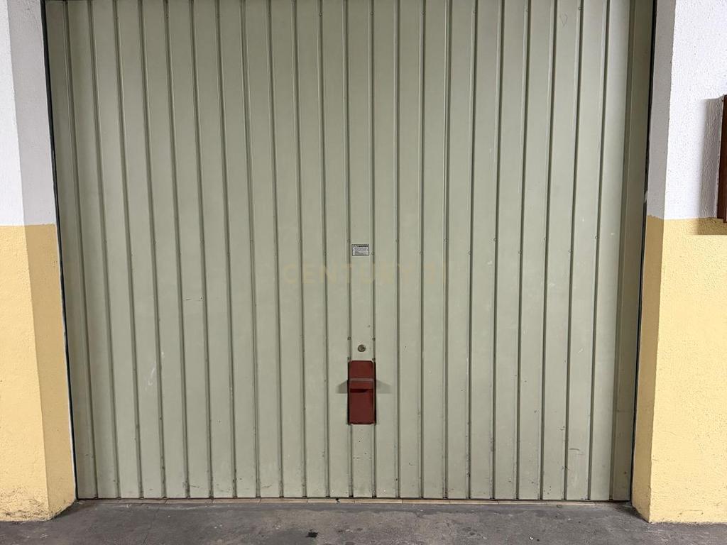 Arrenda-se Garagem Box – 15m² – Lavradio - Image 1