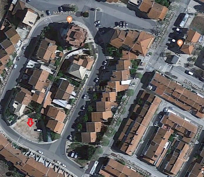 Vende-se ou permuta-se Lote de construção para prédio em S.B. Messines, Silves - Image 1