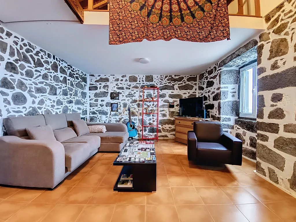 Casa Renovada em Nordeste, Ilha de São Miguel - Image 10