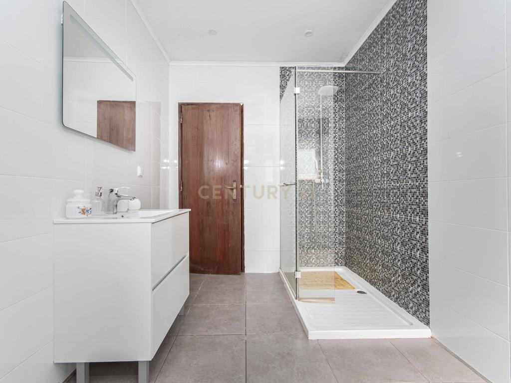 Moradia T3 em São João dos Montes - Image 27