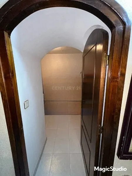 Edifício exclusivo com grande potencial numa das melhores zonas de Trujillo - Image 21
