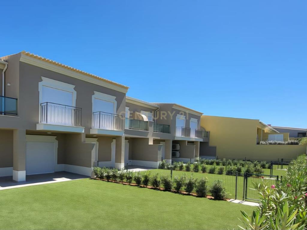 Bayview Village T3+1, Moradias Geminadas — Boavista Golf & Spa, Lagos - Image 2