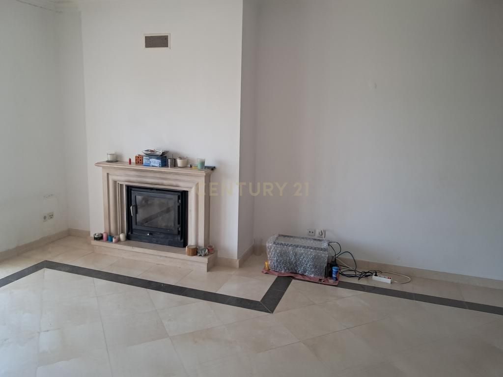 Apartamento espaçoso T3+2 em Carcavelos - Quinta de São Gonçalo com Vista Mar - Image 4