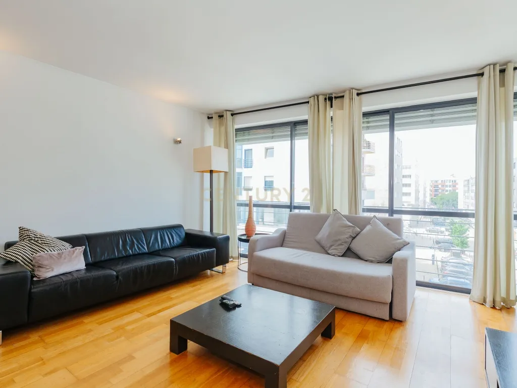 T2 - Condominio Portucalle - Parque das Nações - Image 1