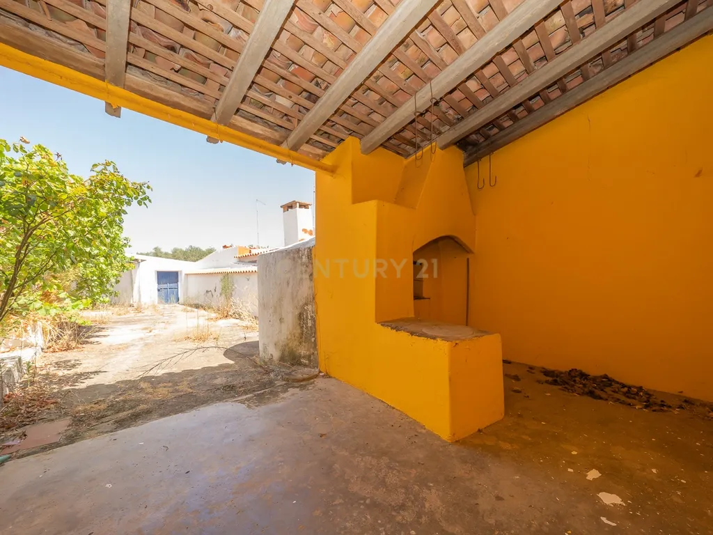 Moradia T2 para Remodelação Total em Vale de Açor de Cima – Mértola - Image 6