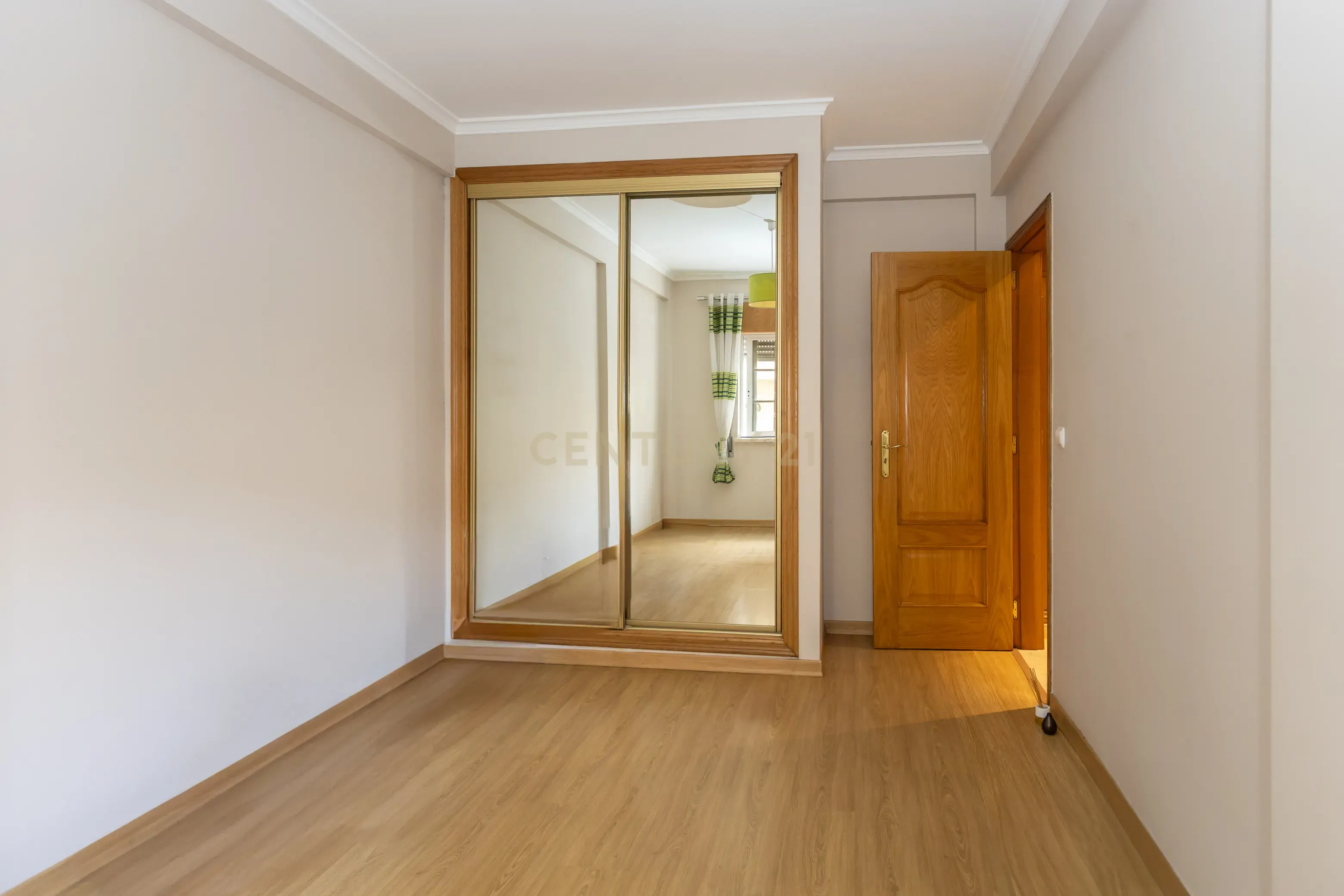 Apartamento T3 Quinta do Conde - Image 27