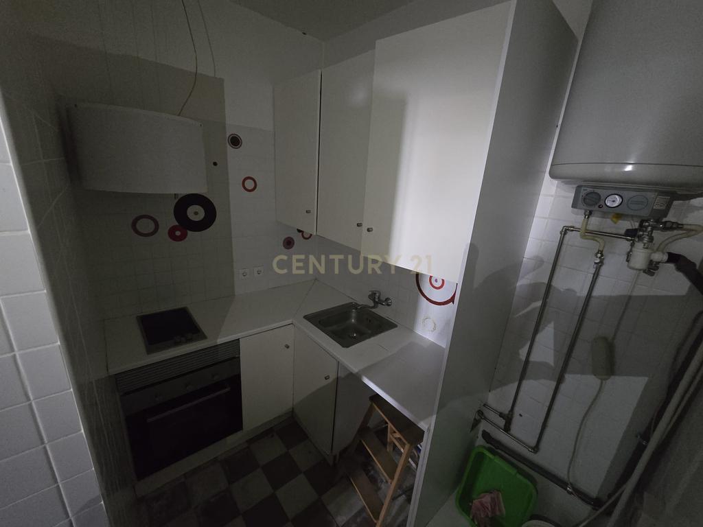 Apartamento T0 em Lisboa com LICENÇA AL válida e transmissível - Image 9