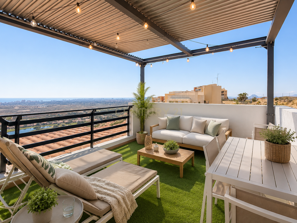 Penthouse com vista mar, quase 40 m² de terraços e tudo num só piso - Image 2