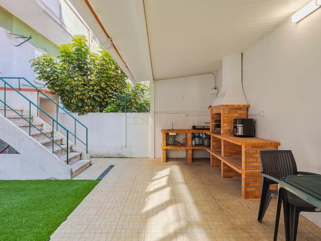 Apartamento T-0 convertido em T- 1 - Image 16