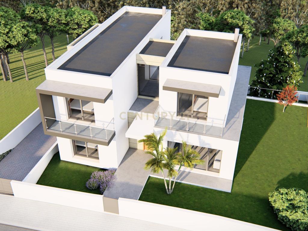 Moradia T5 Isolada - Image 4