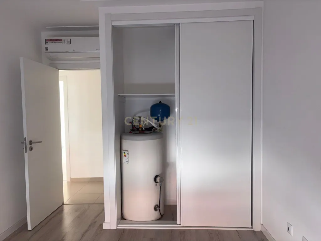 Moderno T3 com Varandas em Nossa Senhora de Fátima, Entroncamento - Image 13