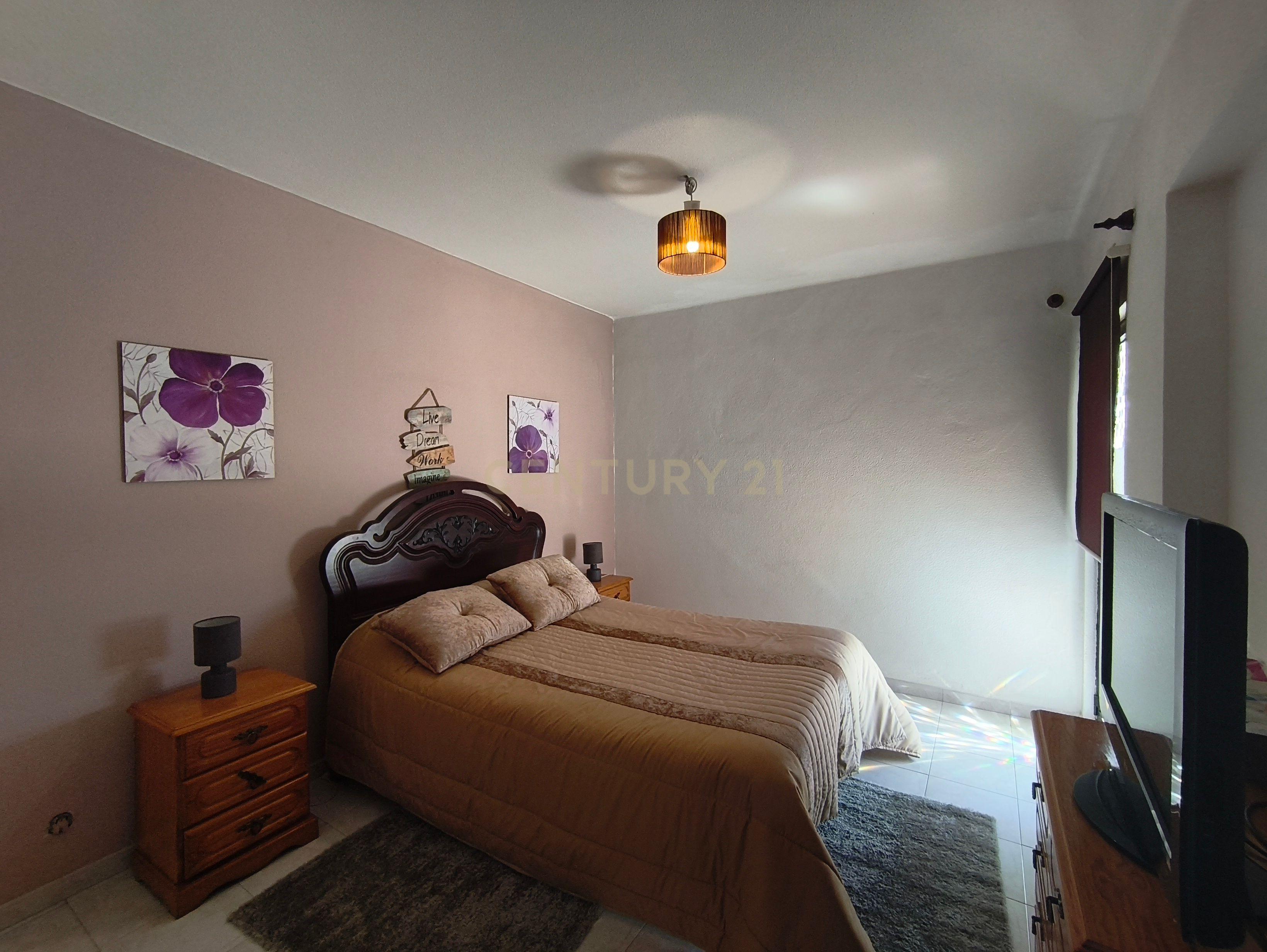 Fotografia 10 de Apartamento TI com garagem  em Quarteira para Arrendamento