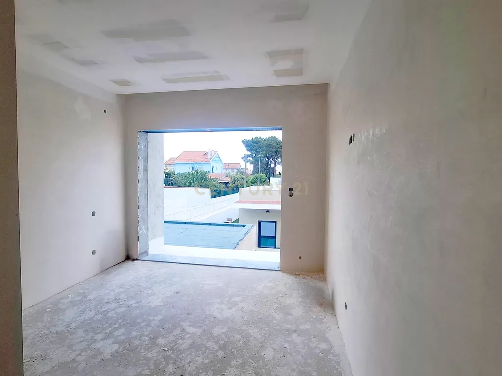 Moradia T4 Isolada com Piscina, 2 pisos, Pinhal do General - Image 17
