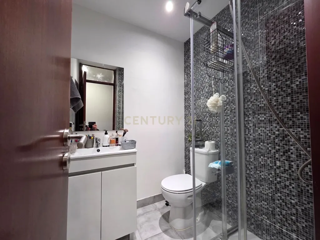 Apartamento T2 | S. Mamede de Infesta | Próximo ao HSJ | Transportes - Image 13