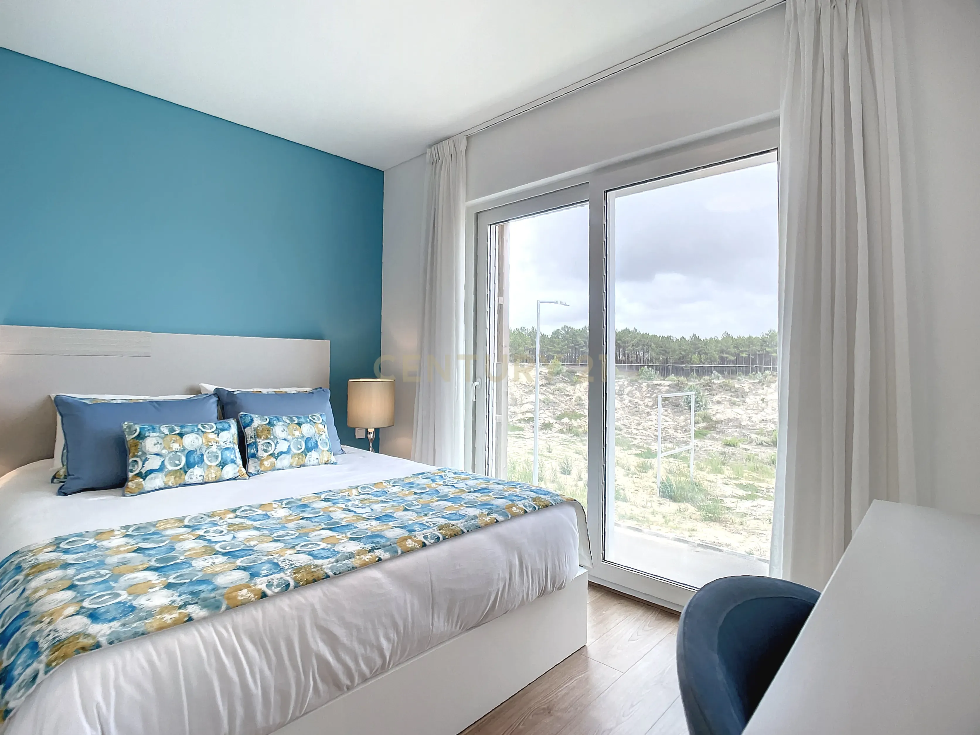 Duplex inserido no condomínio de luxo em Nazaré - Image 24