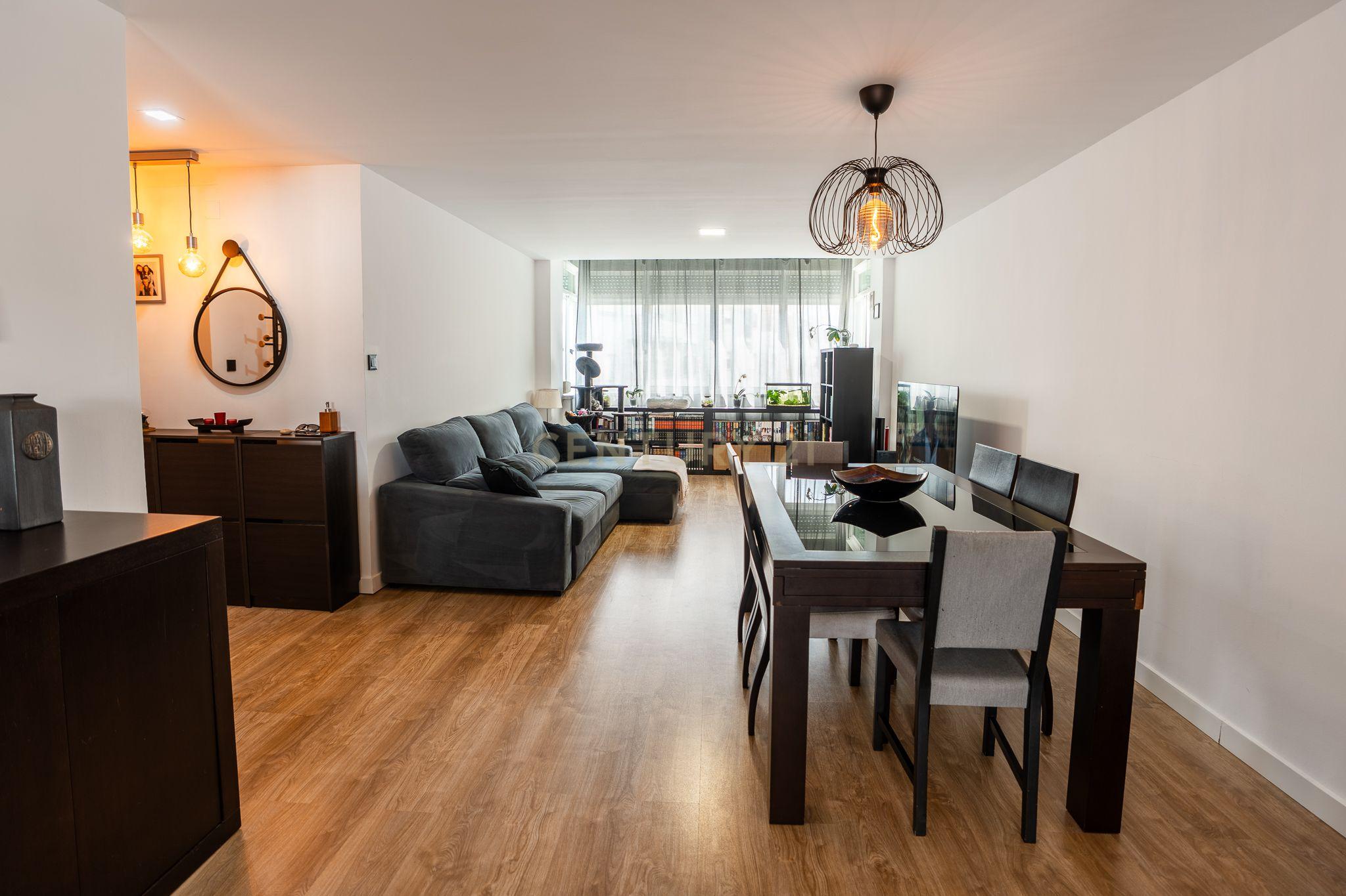 Fotografia 5 de Apartamento T3 Totalmente Remodelado | 114 m² | Suite | Open Space | Centro da Amadora