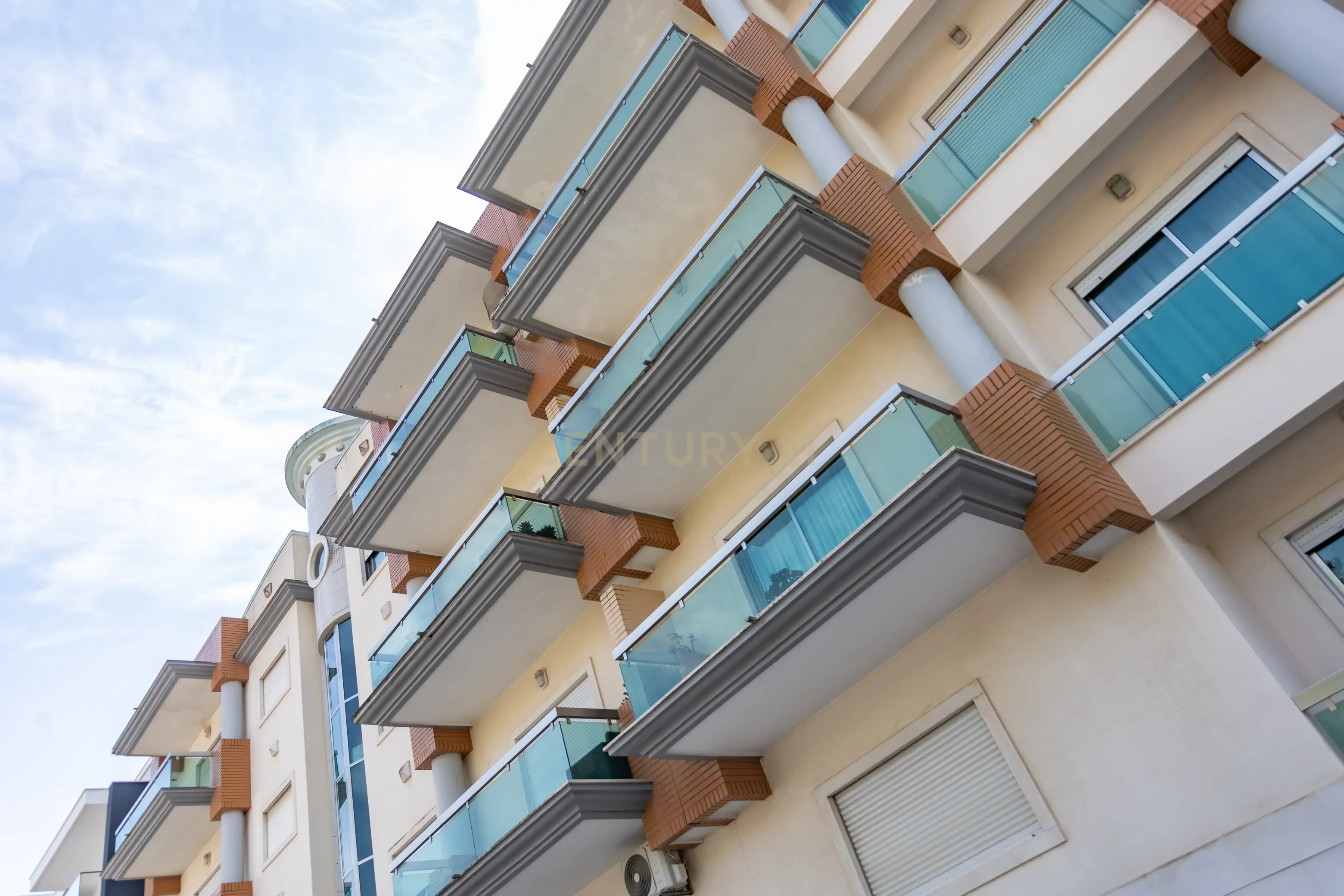 Apartamento Duplex em Santo António da Caparica com 6 assoalhadas