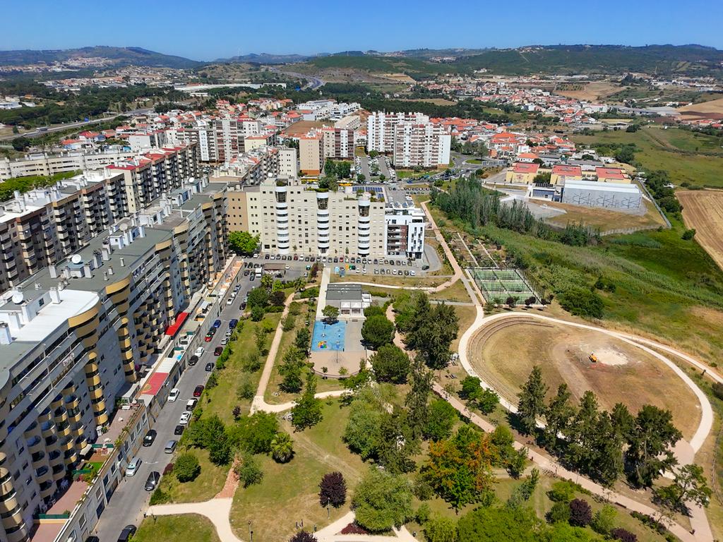 Apartamento T4 na prestigiada Urbanização Quinta do Infantado, Loures com Vista Panorâmica sobre as Lezírias - Image 39