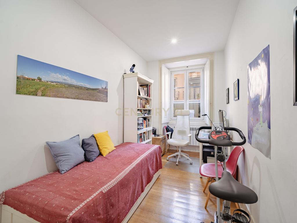 T2 para Arrendamento na Rua de São Bento – Lisboa - Image 26