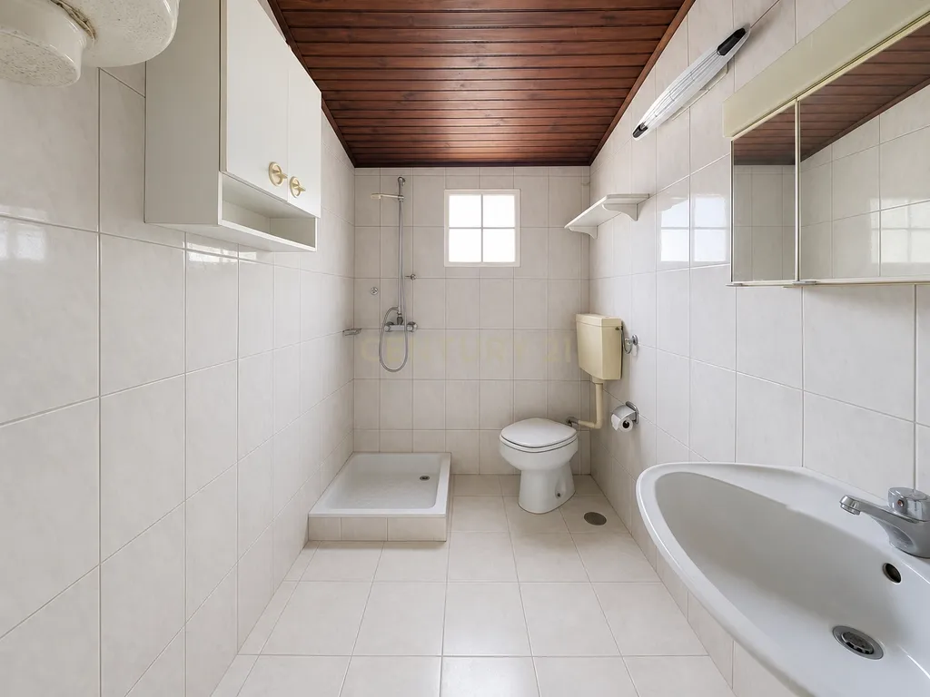 Pinhal Palmeira - Moradia Bifamiliar + Moradia T2 com Armazém em Terreno de 1.010 m² - Image 75