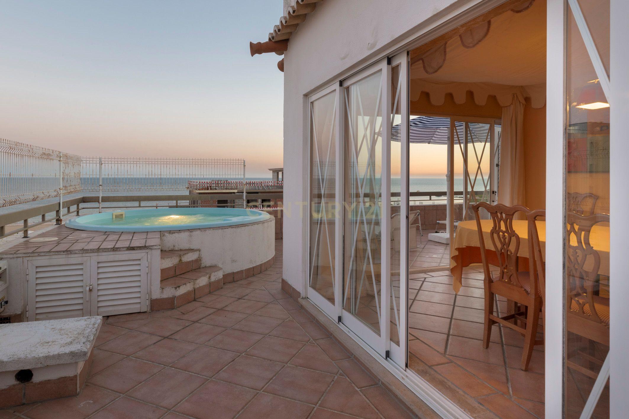 Fotografia 8 de Apartamento T3 com Vista Mar em Portimão, Faro