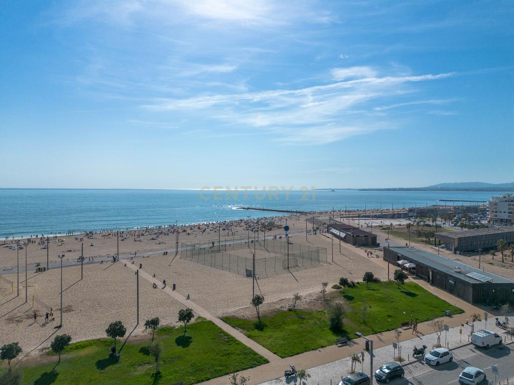 Arrendamento T3 Costa da Caparica com Elevador - Image 52