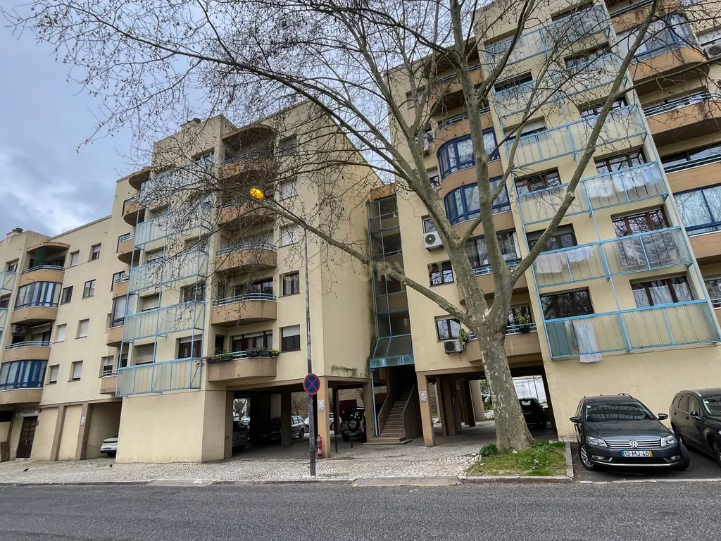 Apartamento T3 - Telheiras - 5 min Metro - Image 1