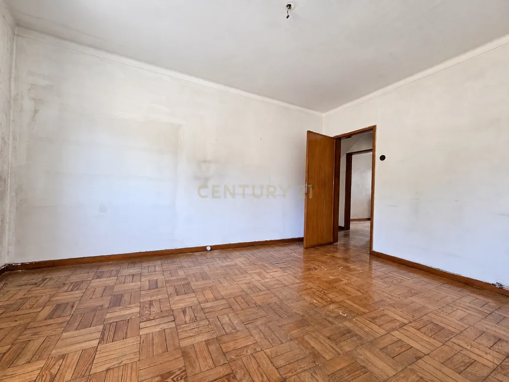 APARTAMENTO T3 | 1º ANDAR | USADO | MEDANCELHE - RIO TINTO | COMBOIO | METRO - Image 14