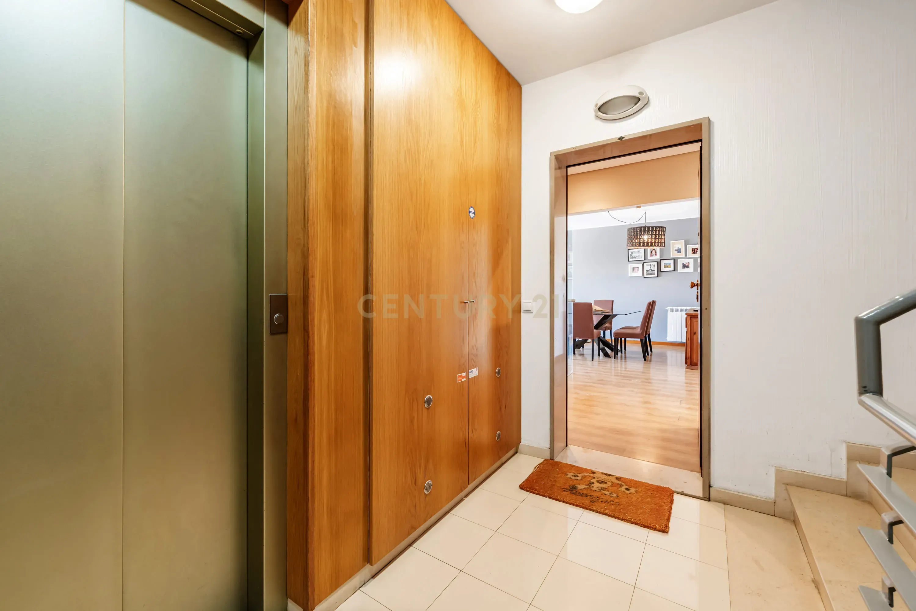 Fotografia 4 de T3 Exclusivo com 161 m², Vista Mar e Potencial para Duplex | Quinta de Santa Teresa