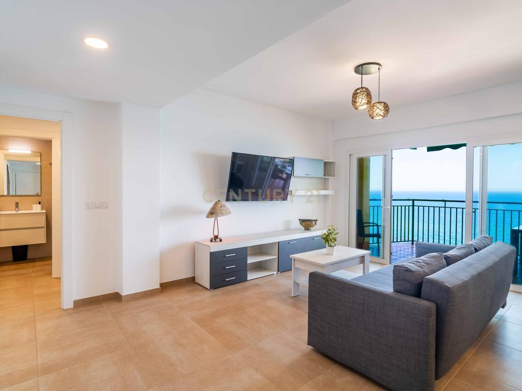 Apartamento de Luxo com Vista para a Praia emFuengirola Málaga - Image 3
