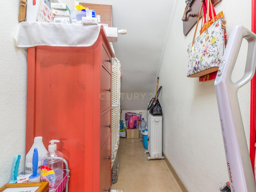 Quinta do Conde - Moradia Geminada de 4 + 1 assoalhadas em excelente estado de conservação - Image 9