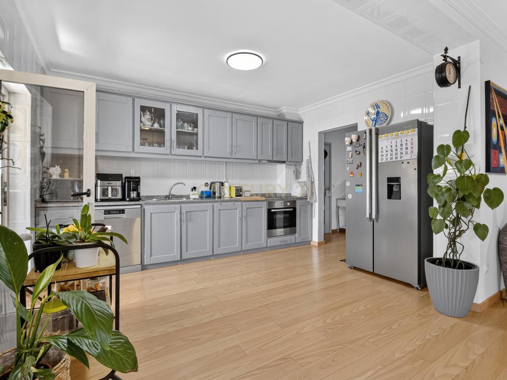 Apartamento T3 em Bragança com Vista Panorâmica - Image 3