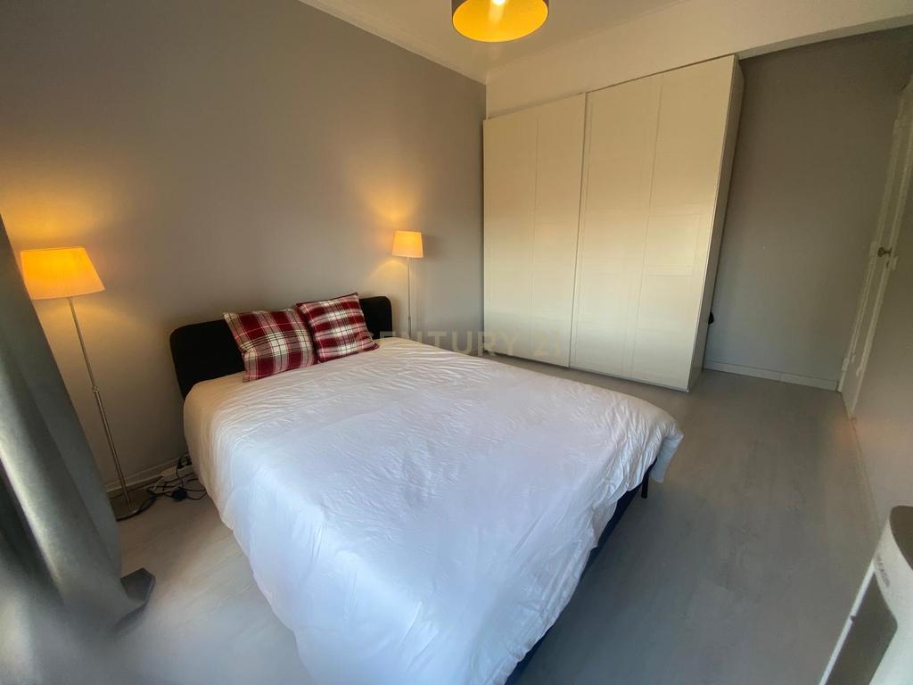 Apartamento T2 com Vista Panorâmica em Barreiro - Image 14